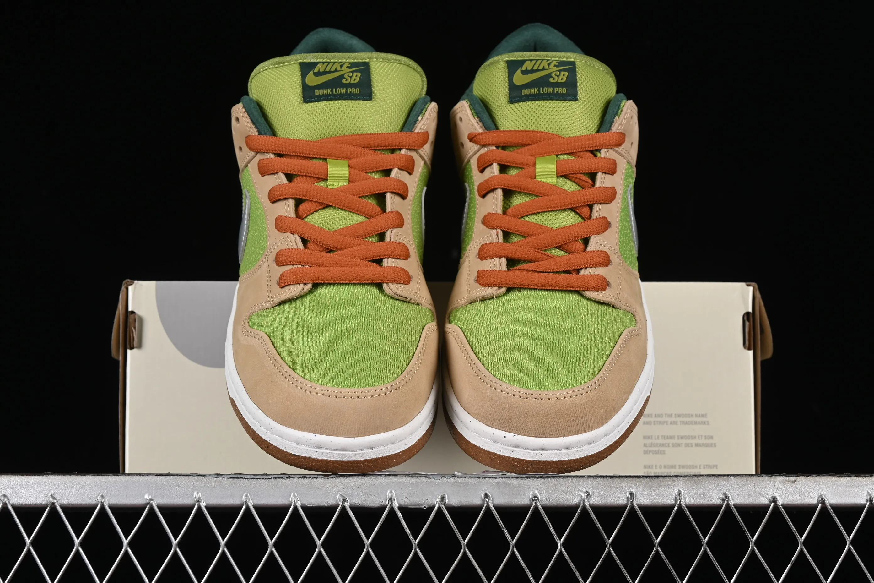 All categories Nk SB Dunk series Nk SB Dunk Low low-top sneakers C version Nk SB Dunk Low "Escargot" snail SB low-top casual sneakers FQ7585-200
